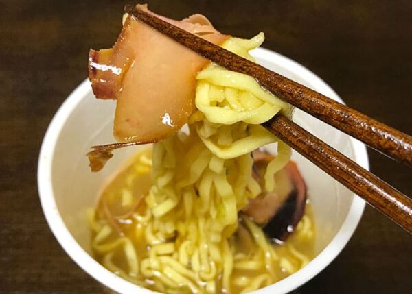 そのまま食べるかつおスライス 本気盛 濃ニボ