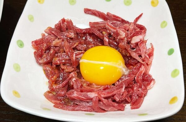 和歌山 ミートファクトリー 国産牛ユッケ 生肉